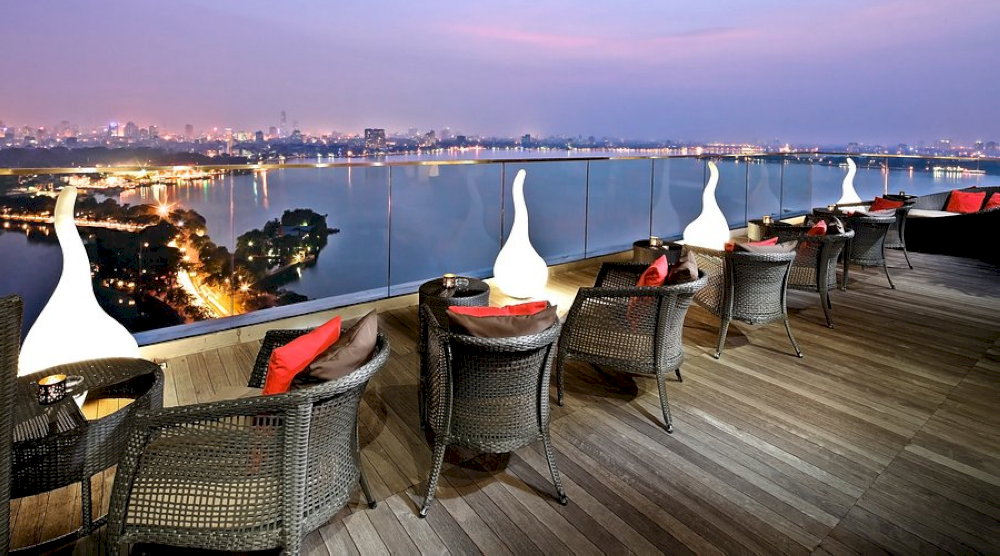 A top-tier choice for those seeking elegance and spectacular views